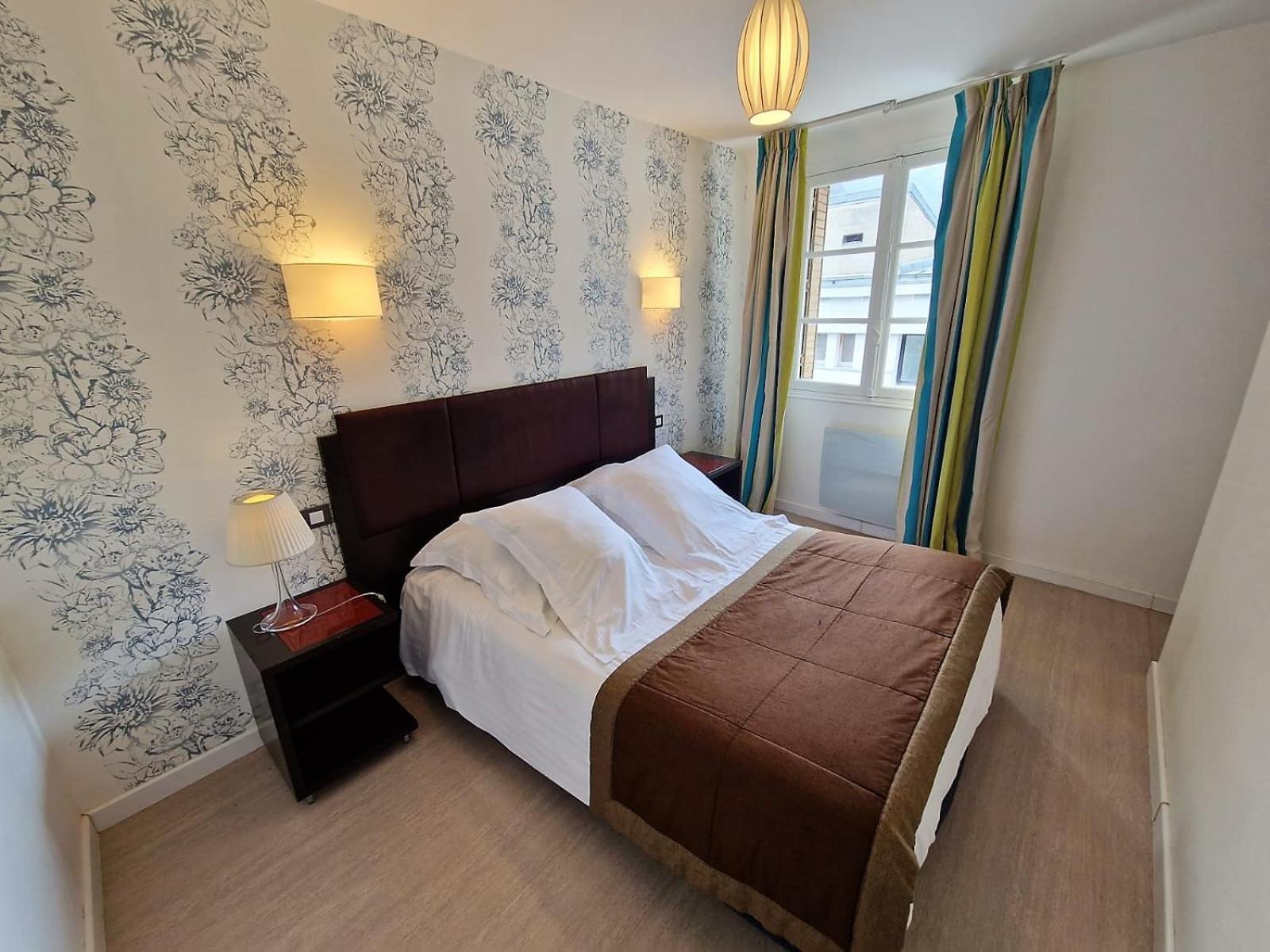Royal Luchon Aparthotel Bagneres-de-Luchon Ngoại thất bức ảnh