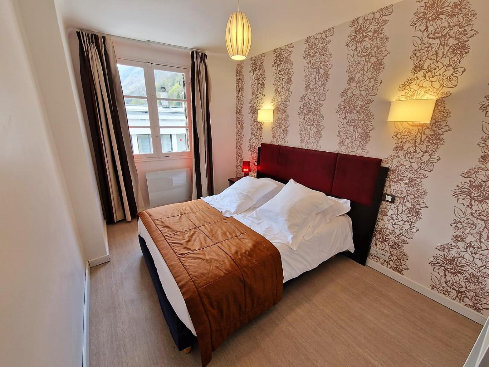 Royal Luchon Aparthotel Bagneres-de-Luchon Ngoại thất bức ảnh