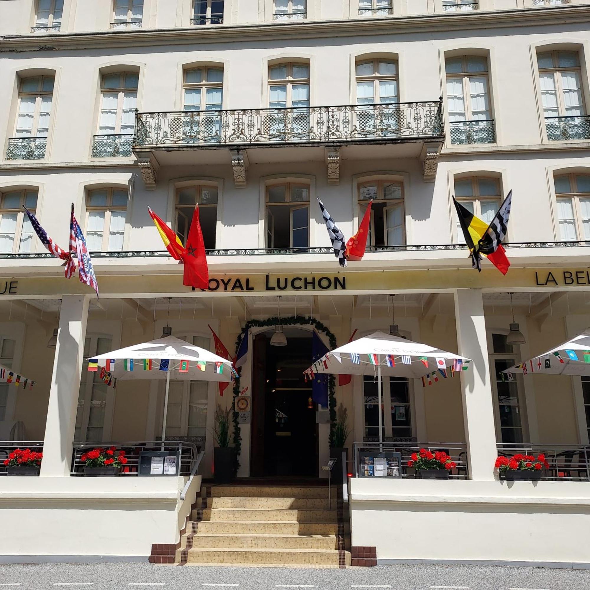 Royal Luchon Aparthotel Bagneres-de-Luchon Ngoại thất bức ảnh