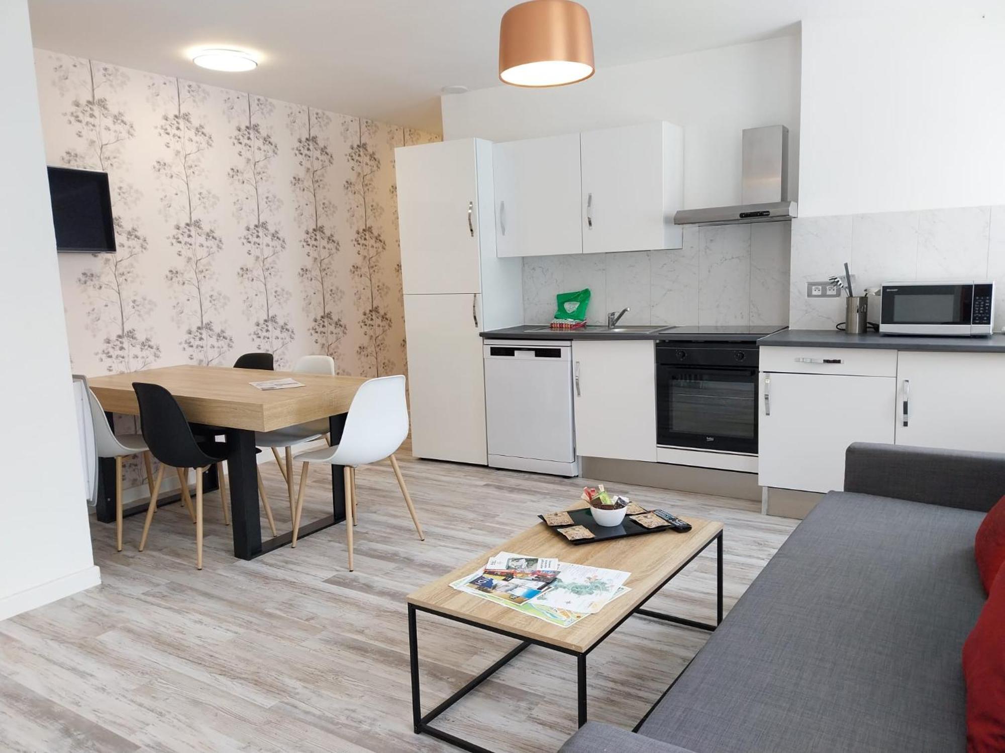 Royal Luchon Aparthotel Bagneres-de-Luchon Ngoại thất bức ảnh
